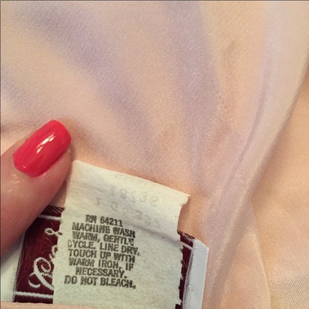 3/$12 Vintage California Dynasty blush pink satiny drape neck loungewear top